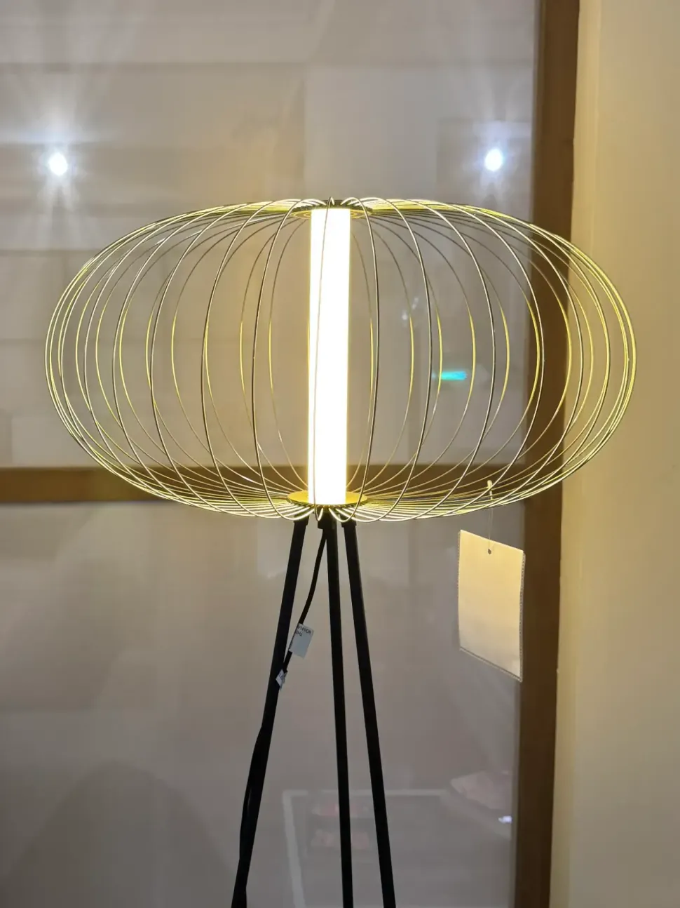 Da terra in metallo Mizar Stones a prezzo Outlet