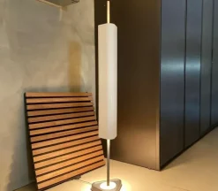 Da terra stile Moderna Emi floor Flos scontato