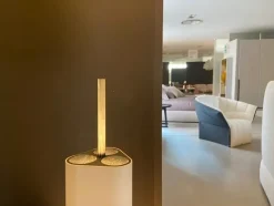 Da terra stile Moderna Emi floor Flos scontato