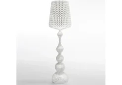 Da terra stile Moderna Kabuki lampada da terra bianca Kartell in offerta outlet