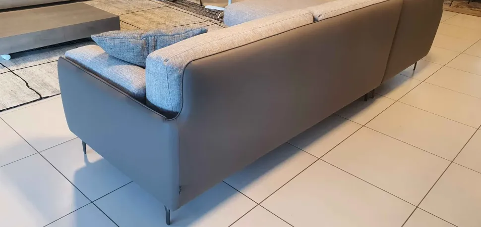 Divani letto con penisola tessuto in poliuretano Ditre italia a prezzo Outlet