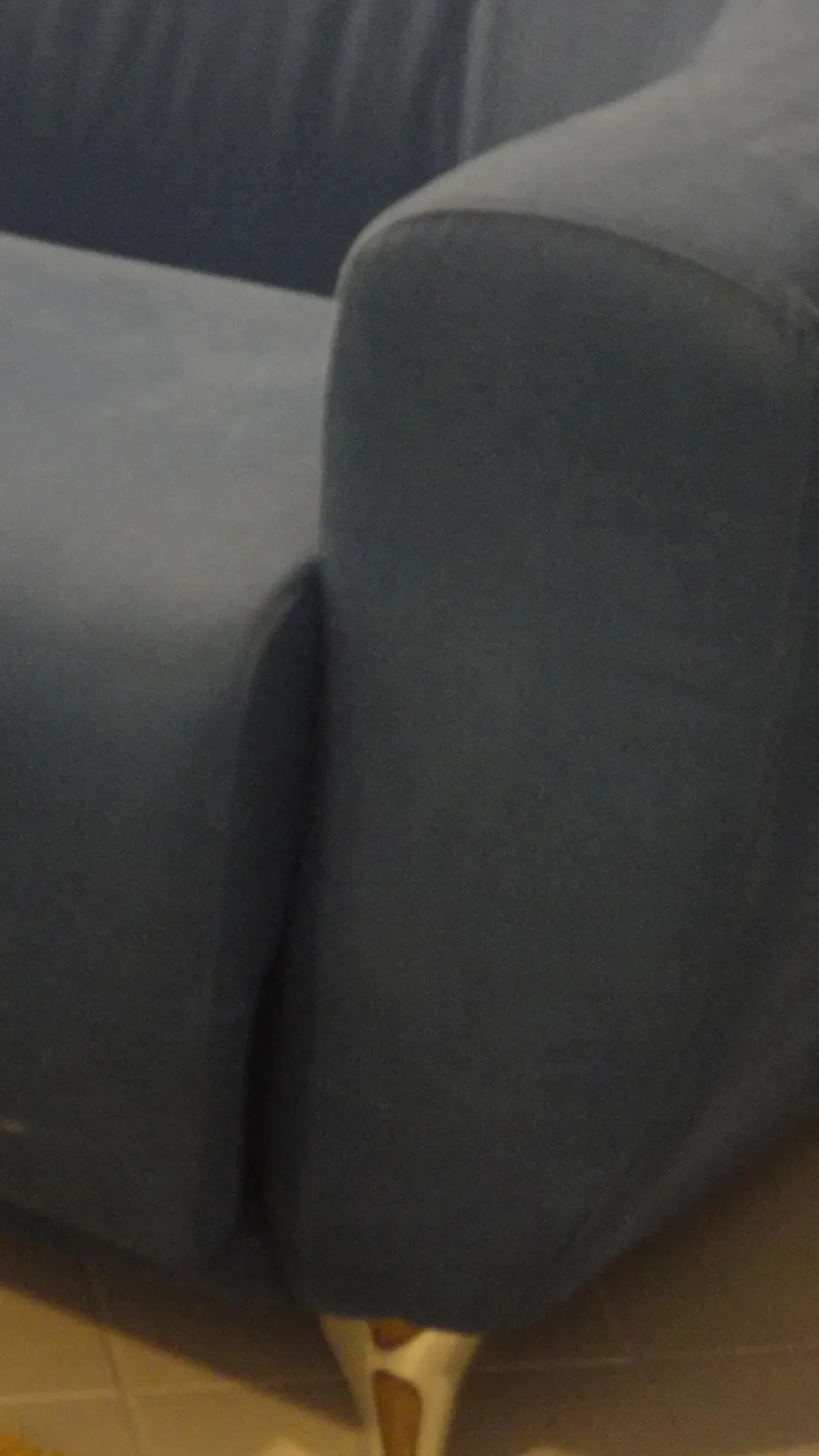 Divani modello Oriente in microfibra blu scontati del -50%