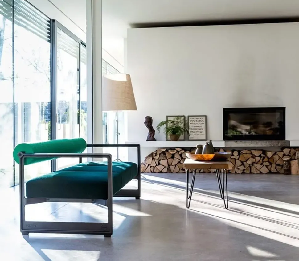 Divano 3 posti Magis a prezzo outlet scontato del 65%. Acquista sull'ecommerce!