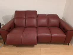 Divano 2 posti reclinabile in pelle bordeaux Artigianale in OFFERTA - 50%