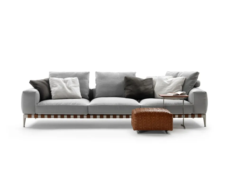 Divano a 4 posti modello Gregory di Flexform a prezzo riservato