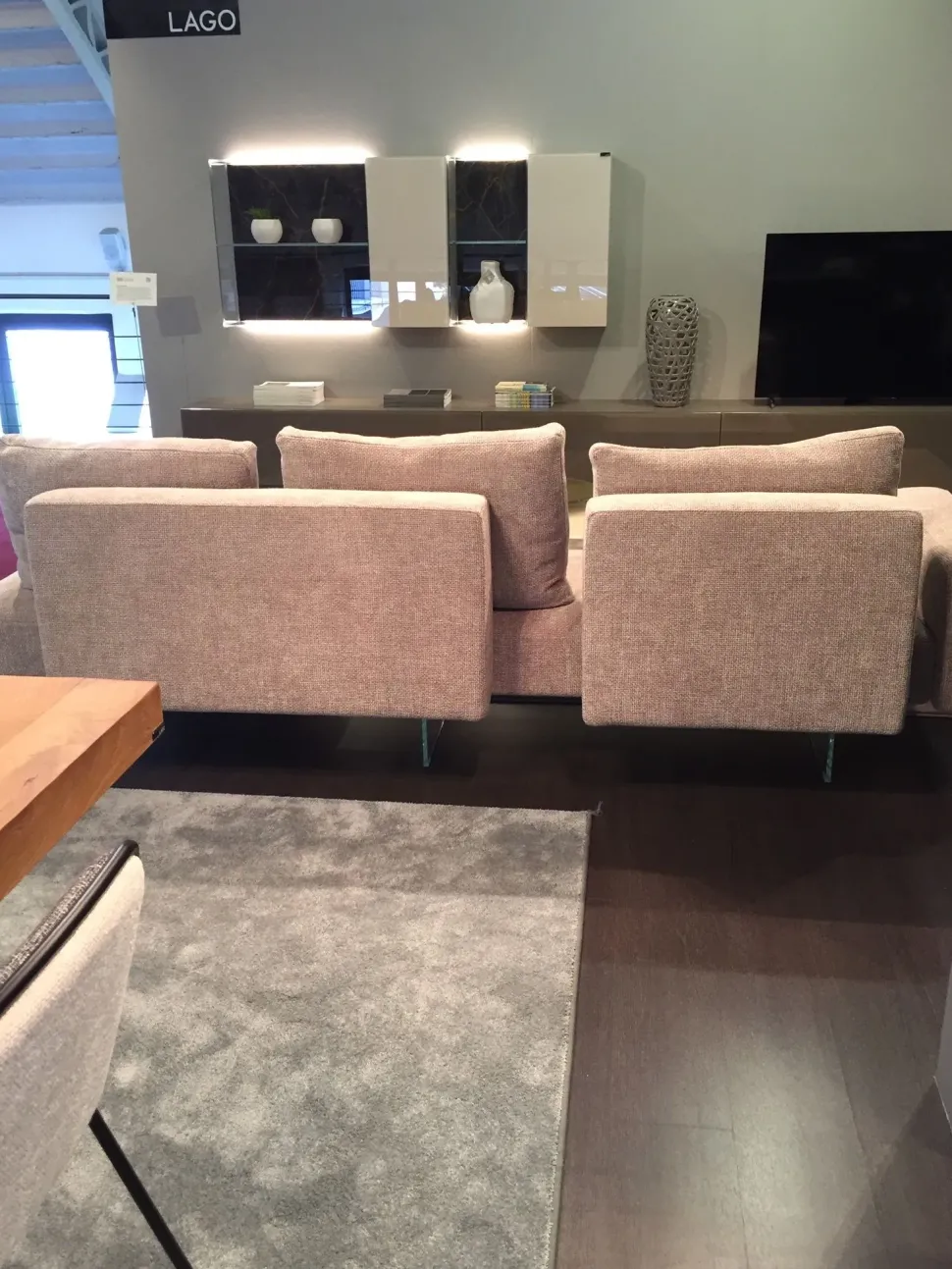 Divano Air soft tessuto in piuma Lago a prezzo scontato