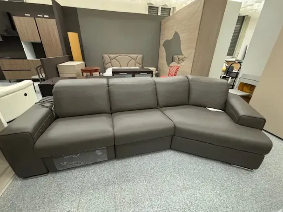 Divano Andy di Doimo sofas in stile moderno a prezzo Outlet