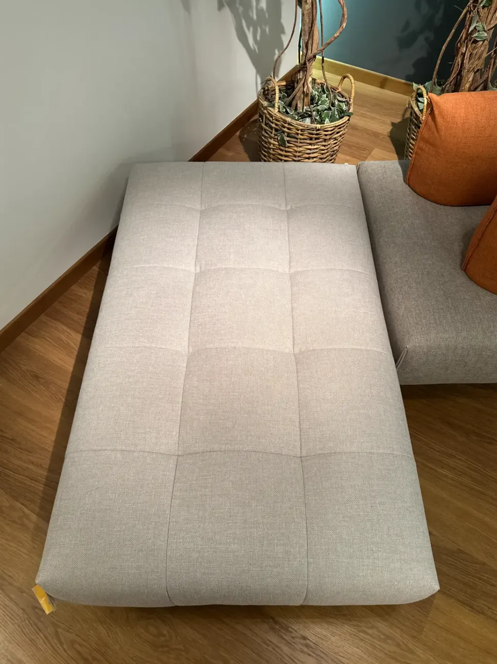 Divano Angolare tessuto modello Divano bacio di Le comfort