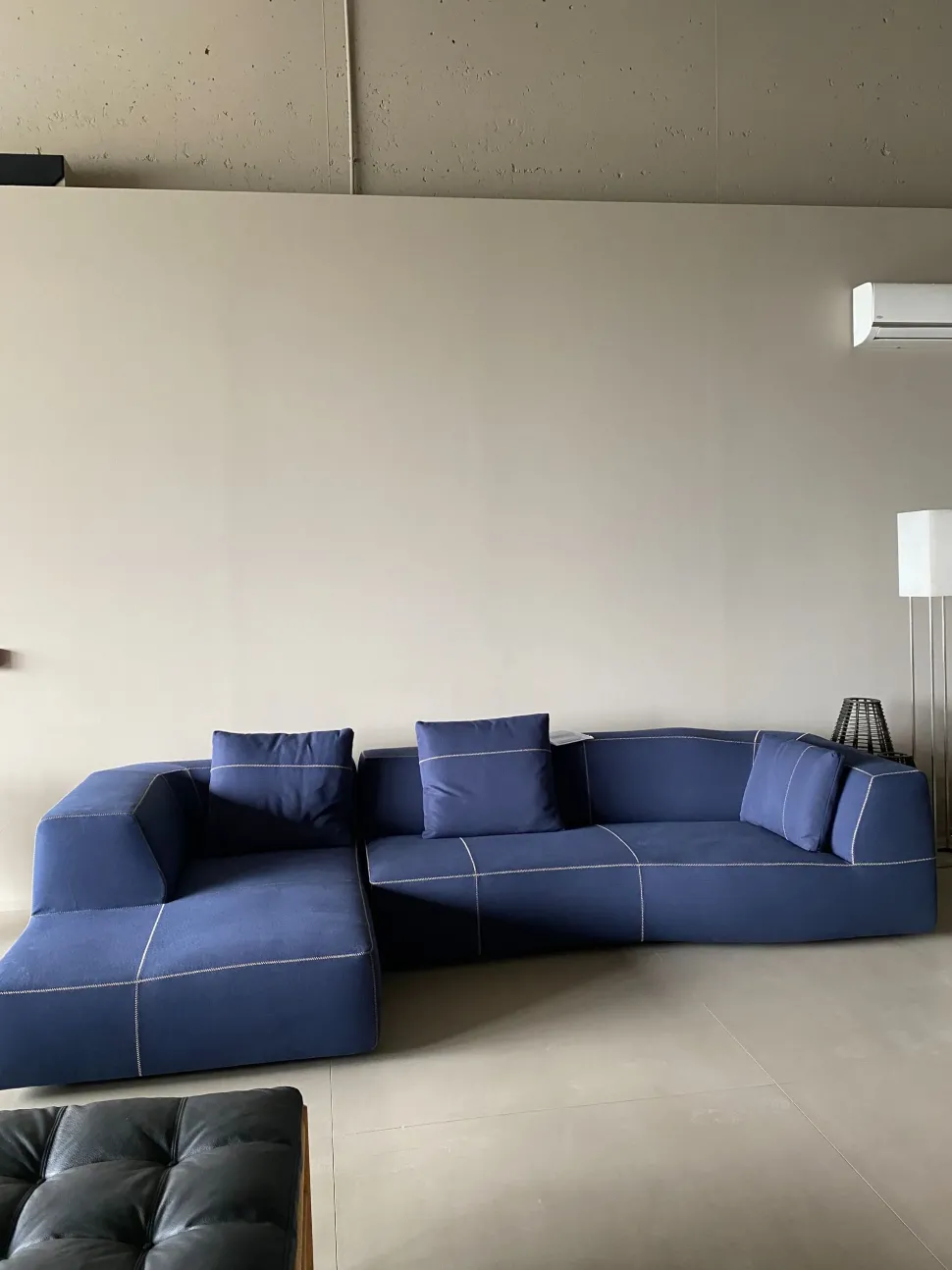 Divano Bend B&B Italia a prezzo vantaggioso.