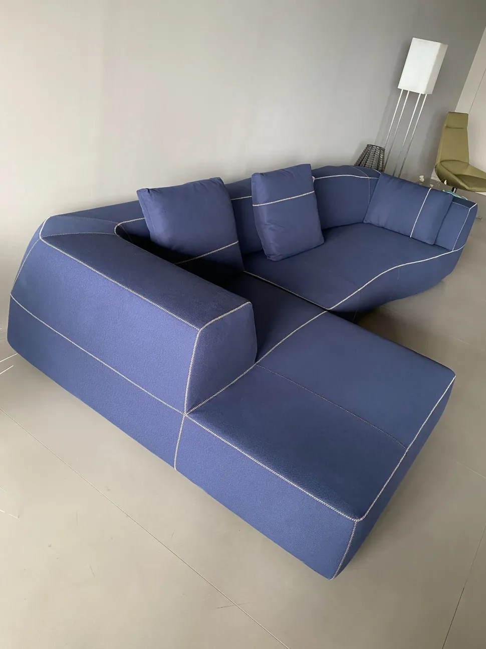 Divano Bend B&B Italia a prezzo vantaggioso.