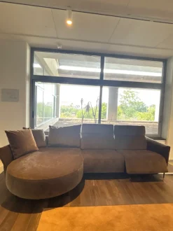 Divano Bosè di Franco ferri in stile design a prezzo scontato