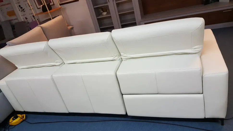 Divano Cambridge small di Rosini in stile moderno in Offerta Outlet