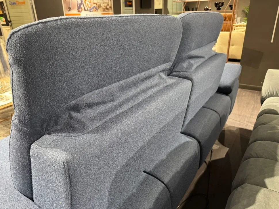 Divano Cassandra di Gamma in stile design a prezzo scontato