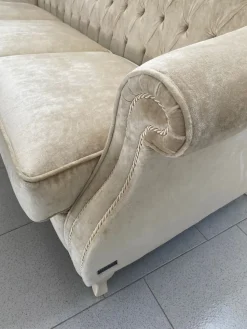 Divano Chanel pronta consegna Md work a prezzo ribassato