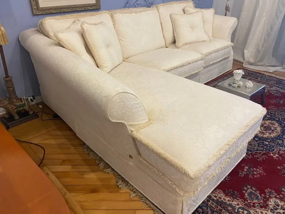 Divano Classico in Tessuto non sfoderabile di Collezione esclusiva scontato 50%