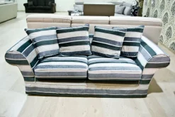 Divano classico tessuto Vienna di Collezione esclusiva con sconto del - 54%