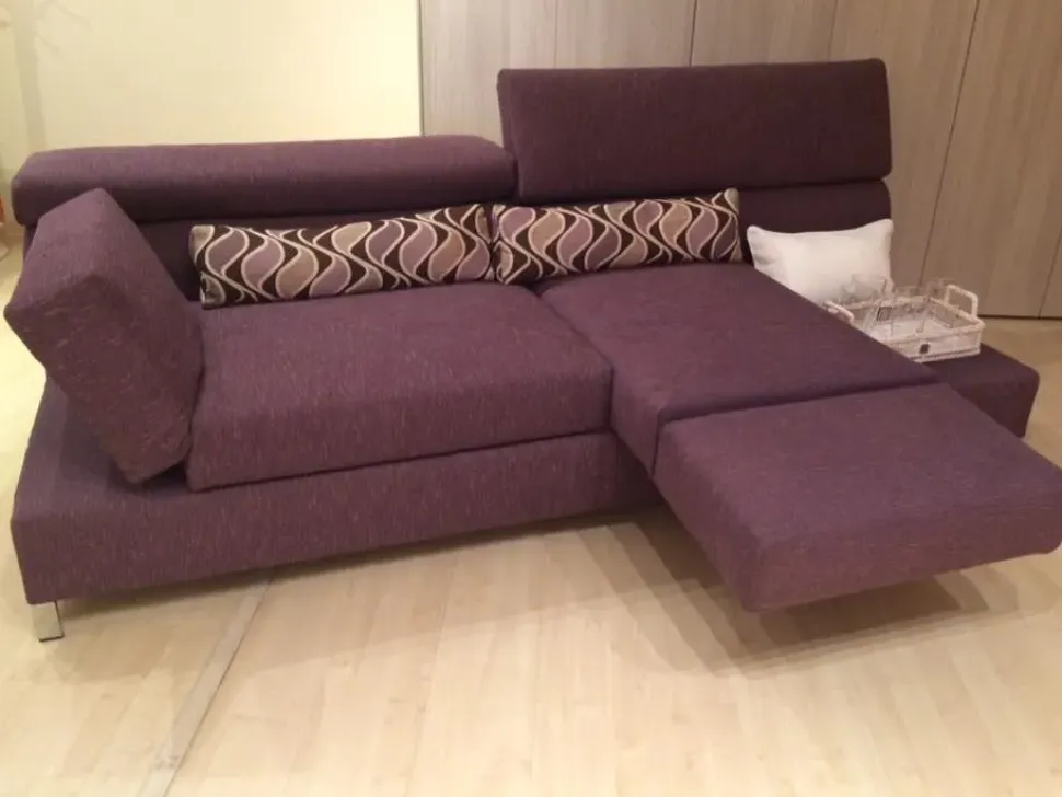 Divano con chaise longue in tessuto sfoderabile ALIANT di Biba