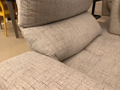 Divano Con penisola Astor Samoa ad un prezzo conveniente