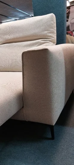 Divano Con penisola Capri Rosini in Offerta Outlet a 3990 Euro