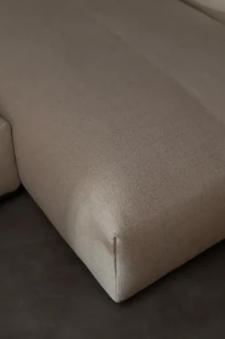 Divano Con penisola Dambodue B&b italia ad un prezzo conveniente