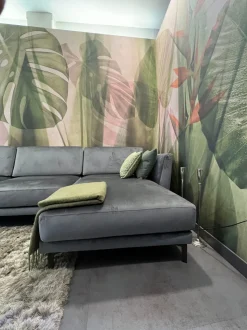 Divano con penisola Gregory Doimo salotti a PREZZO OUTLET scontato del 50%