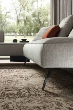 Divano con penisola in stile Design Con seduta fissa con forte sconto