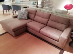 Divano con penisola Kommodo Rigosalotti a prezzi outlet