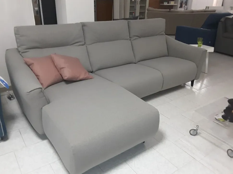 Divano Con penisola Madrid Rosini in Offerta Outlet a 3380€