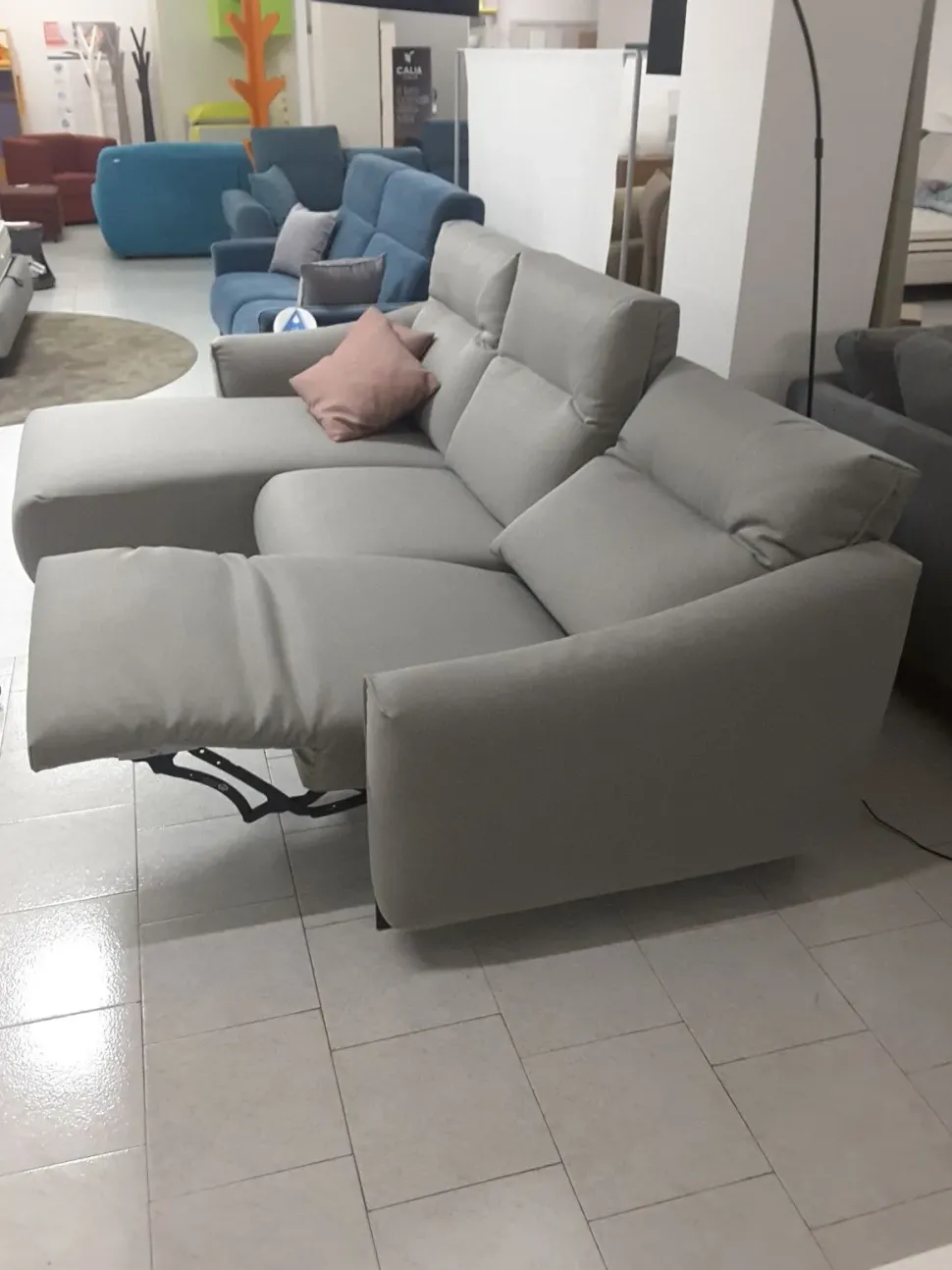 Divano Con penisola Madrid Rosini in Offerta Outlet a 3380€