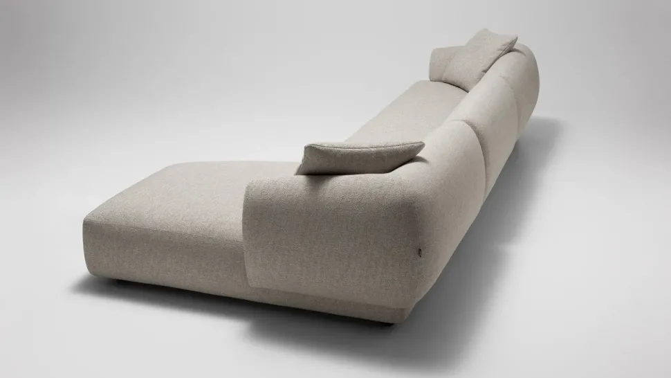 Divano Con penisola modello Kamari di Twils a prezzi outlet