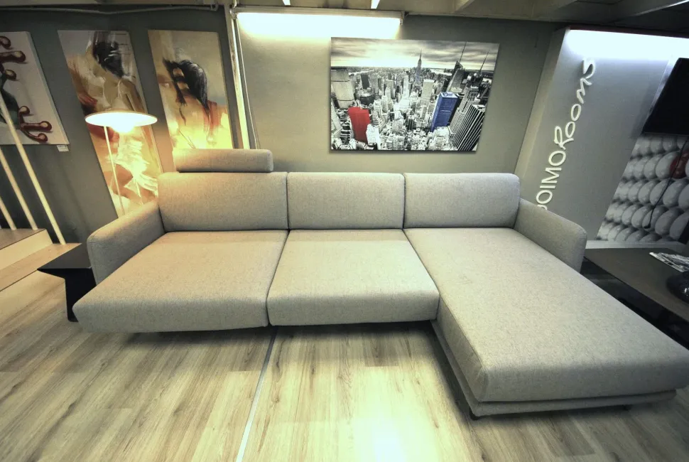 Divano Con penisola modello Bristol di Doimo salotti in offerta