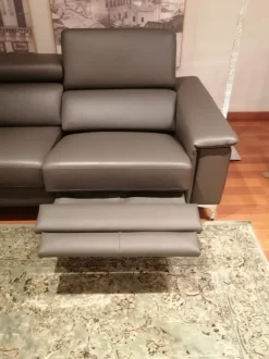 Divano con penisola Modello como Tancredi in Offerta Outlet