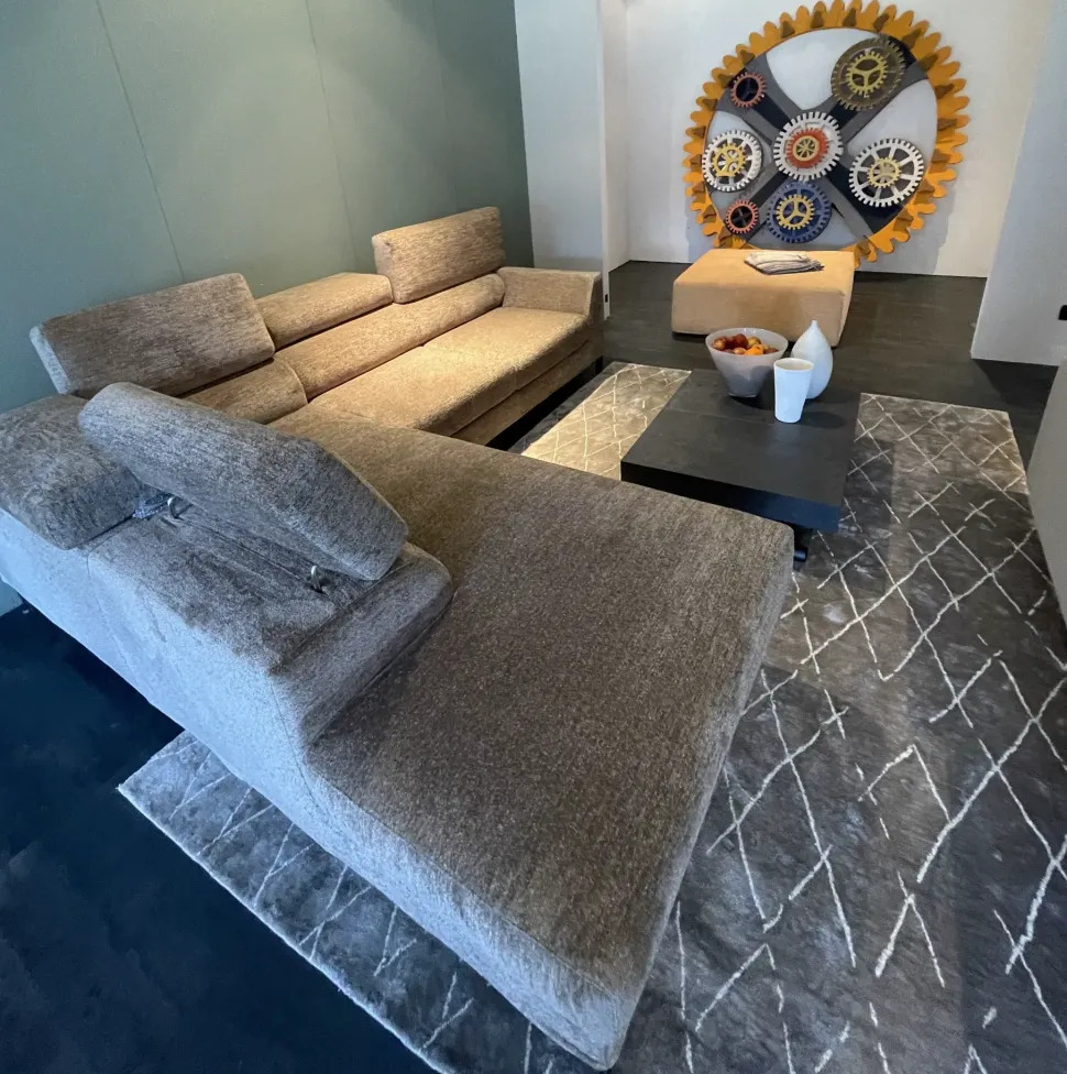 Divano Con penisola modello Divano penisola piede alto di Zr in offerta