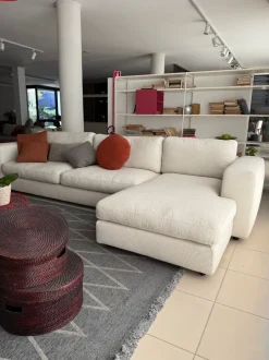 Divano Con penisola modello Urban 2 di Ditre italia con forte sconto