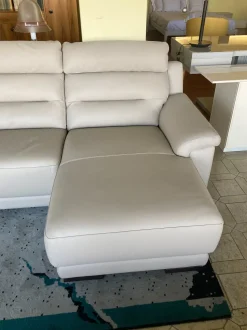 Divano con penisola Pasha  Calia in Offerta Outlet