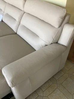 Divano con penisola Pasha  Calia in Offerta Outlet