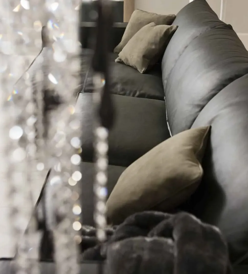 Divano con penisola pelle in misto piuma Md work a prezzo Outlet