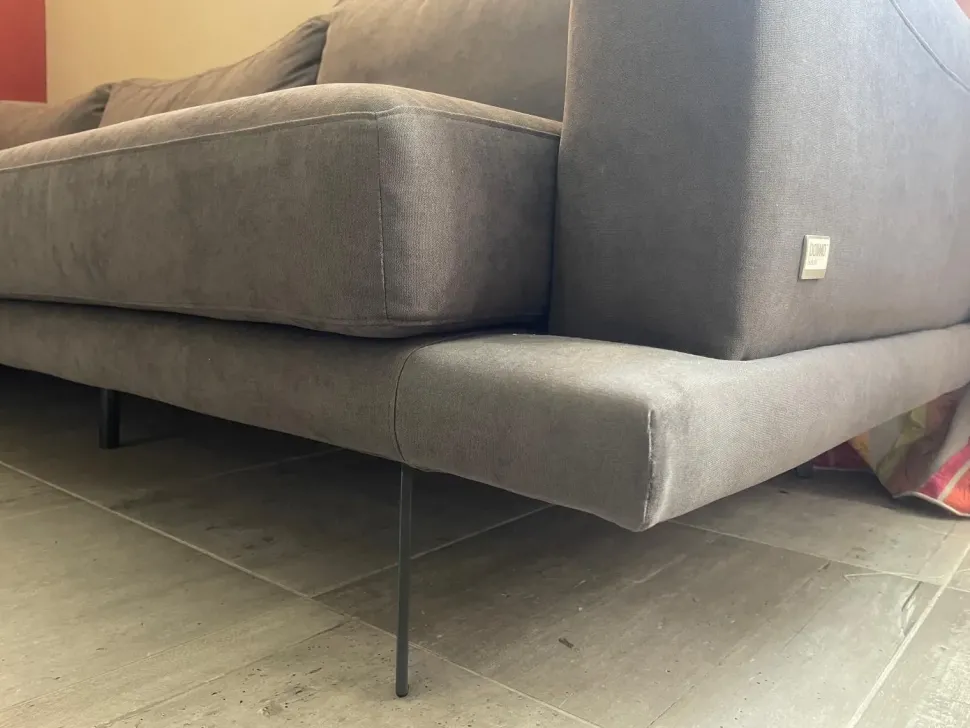 Divano Con penisola Philip 77 Doimo salotti a 1700 Euro