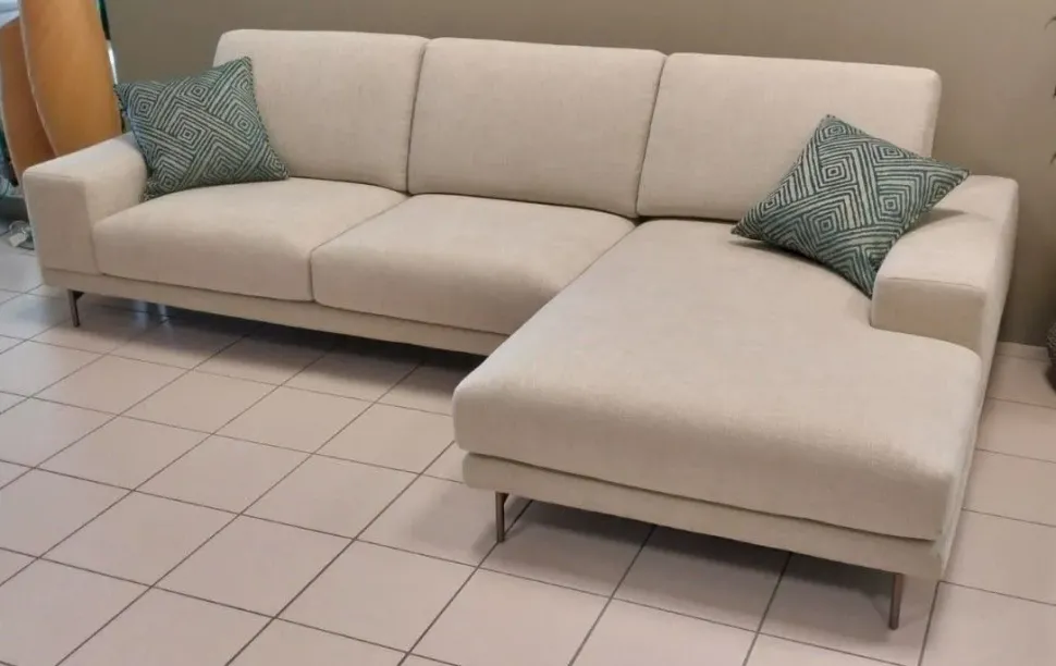 Divano con penisola Platz Rizzetto in Tessuto a 2550€