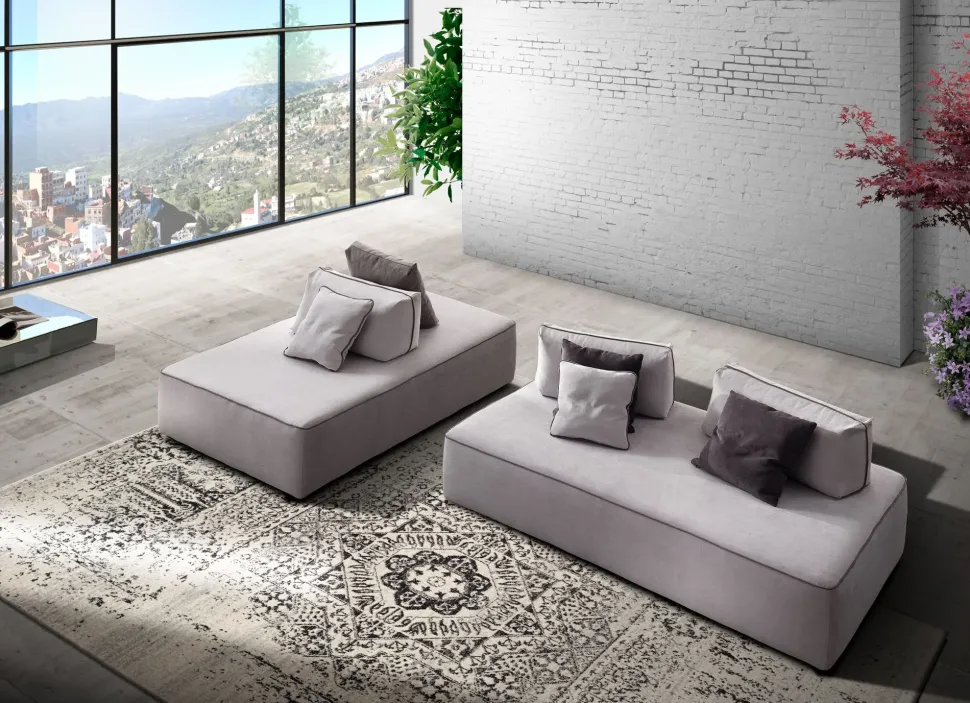 Divano con penisola tessuto in misto piuma Biel a prezzo scontato