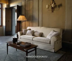 Divano da 3 posti modello Medea di Samoa scontato