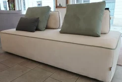 Divano da 2 posti modello Silvan di Biel scontato