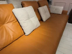 Divano da 4 posti modello Stone di Valentini scontato