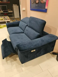 Divano da 2 posti modello Divano modello vittoria di Artigianale scontato