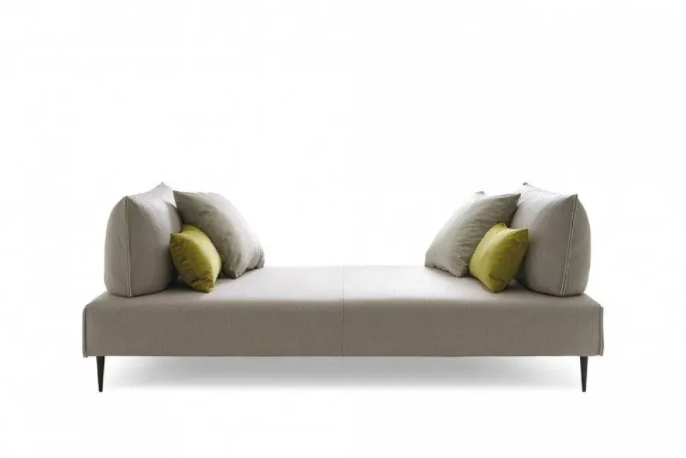 Divano da 2 posti modello Bacio di Le comfort scontato