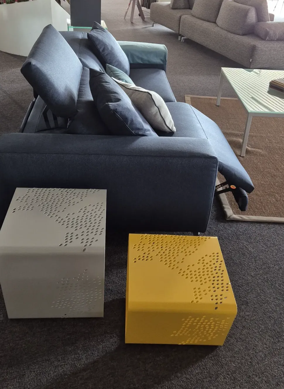 Divano da 3 posti modello Soho di Gurian scontato