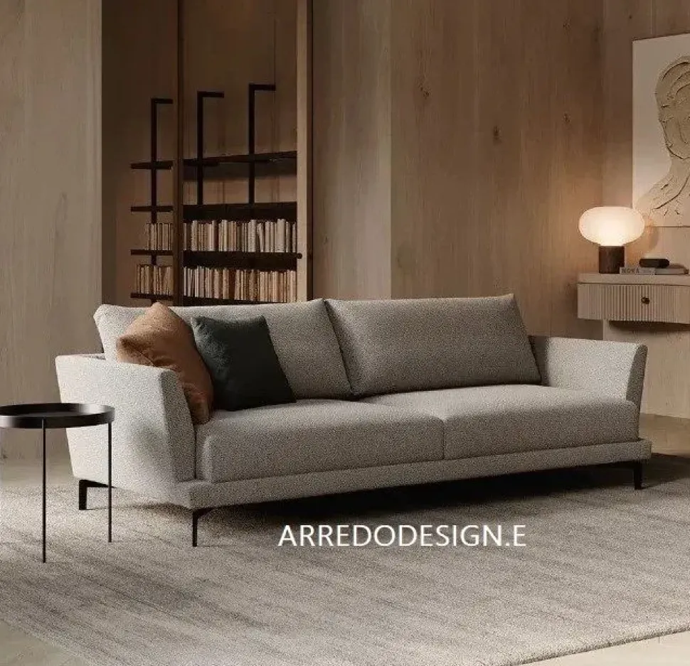 Divano da 3 posti modello Elton di Doimo salotti scontato