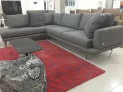 Divano da 5 posti modello Philip.77 di Doimo salotti scontato