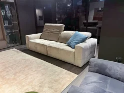 Divano da 4 posti modello Nicolas di Calia scontato