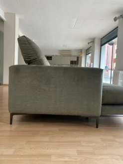 Divano da 4 posti modello Capri di Rosini scontato